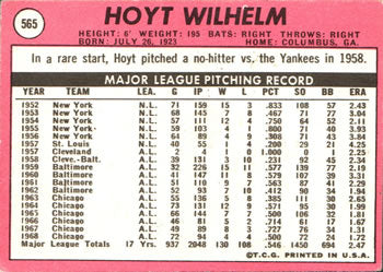 1969 Topps #565 Hoyt Wilhelm PSA 8