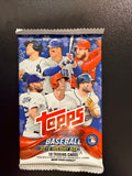 2018 Topps Baseball Holiday Pack (10 Cards) – Festive Edition Collector Pack